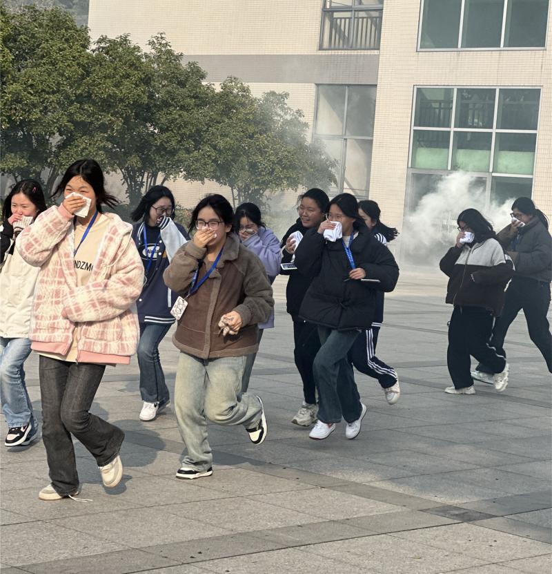 消防演练1.jpg