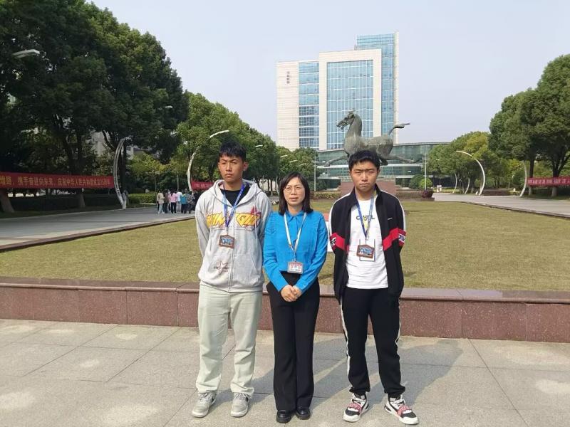 AAA73C8B01949C8E40D5F5DB7DD95CBE.jpg