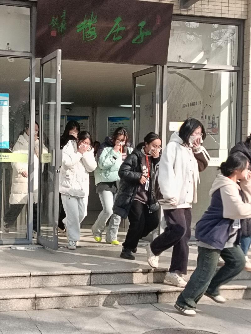 QQ图片20250318145325.jpg