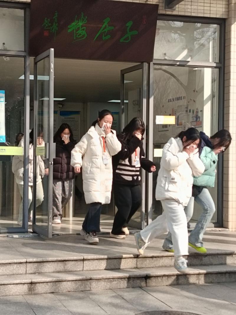 QQ图片20250318145335.jpg