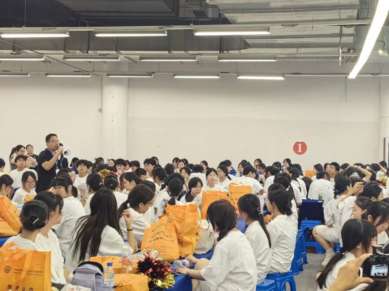 励3.jpg